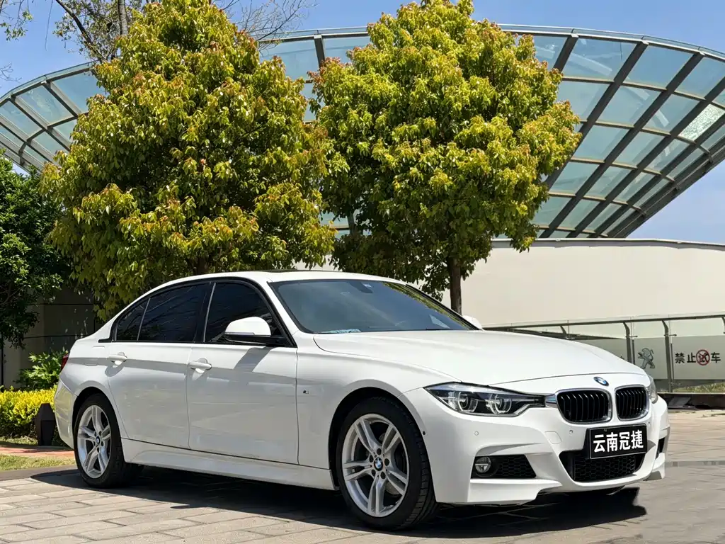 BMW 3 Series 2018 — фото 3