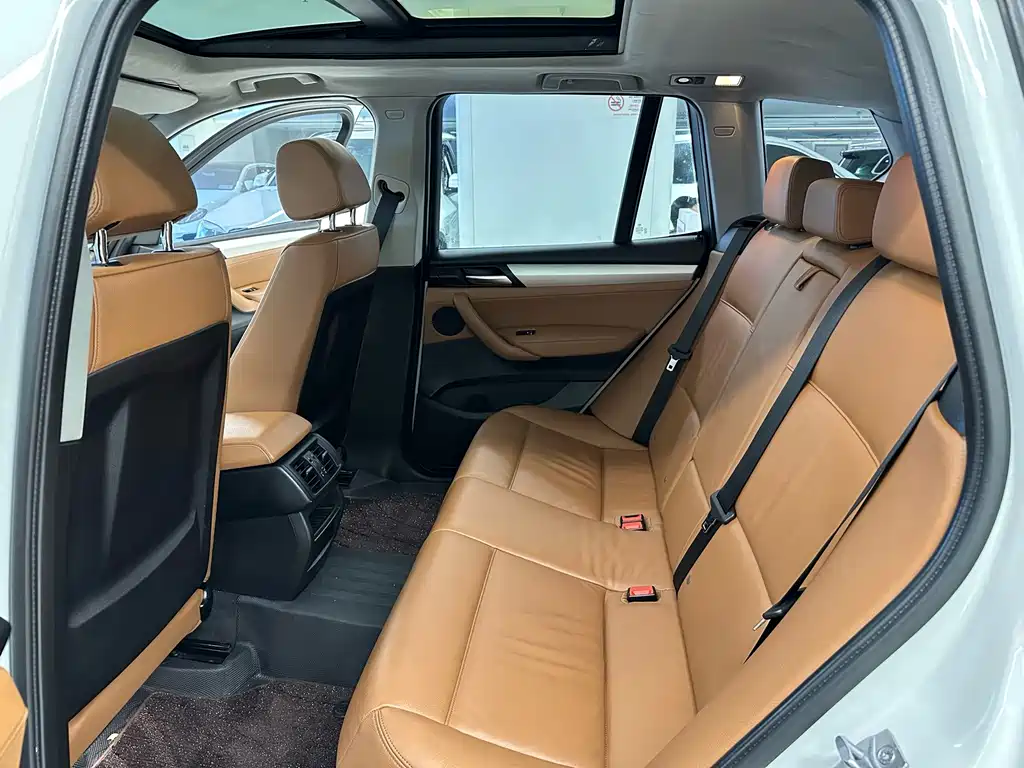 BMW X3 2015 — фото 11