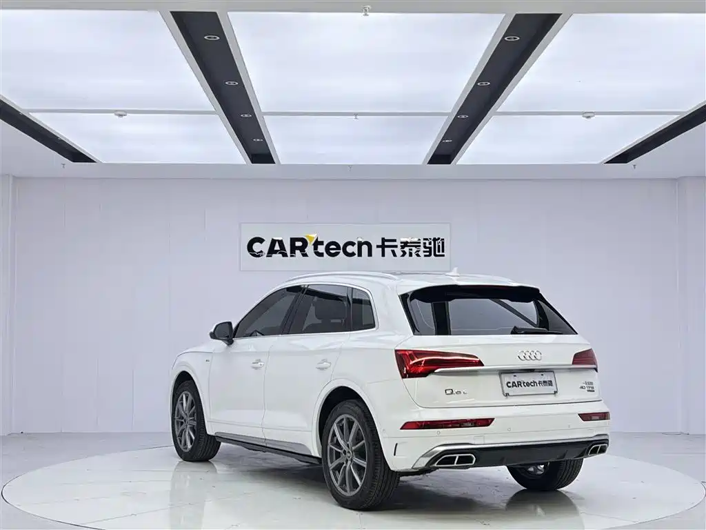Audi Q5L 2022 — фото 7