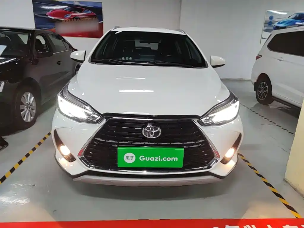 Toyota Yaris L 2023