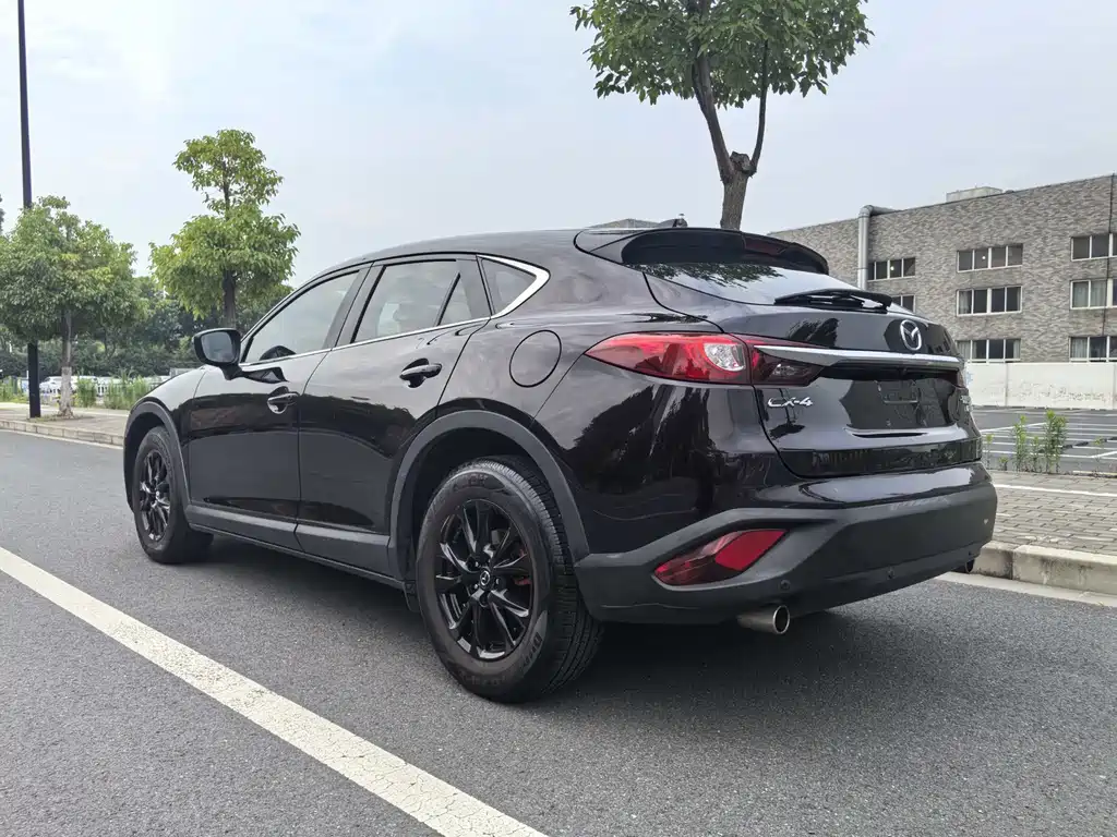 Mazda CX-4 2018 — фото 9