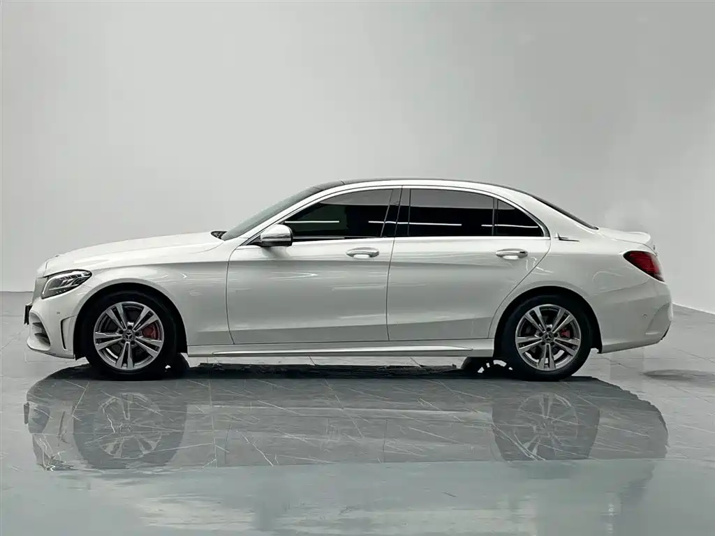 Mercedes-Benz C-Class 2021 — фото 3