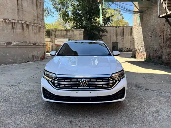 Volkswagen Sagitar 2023
