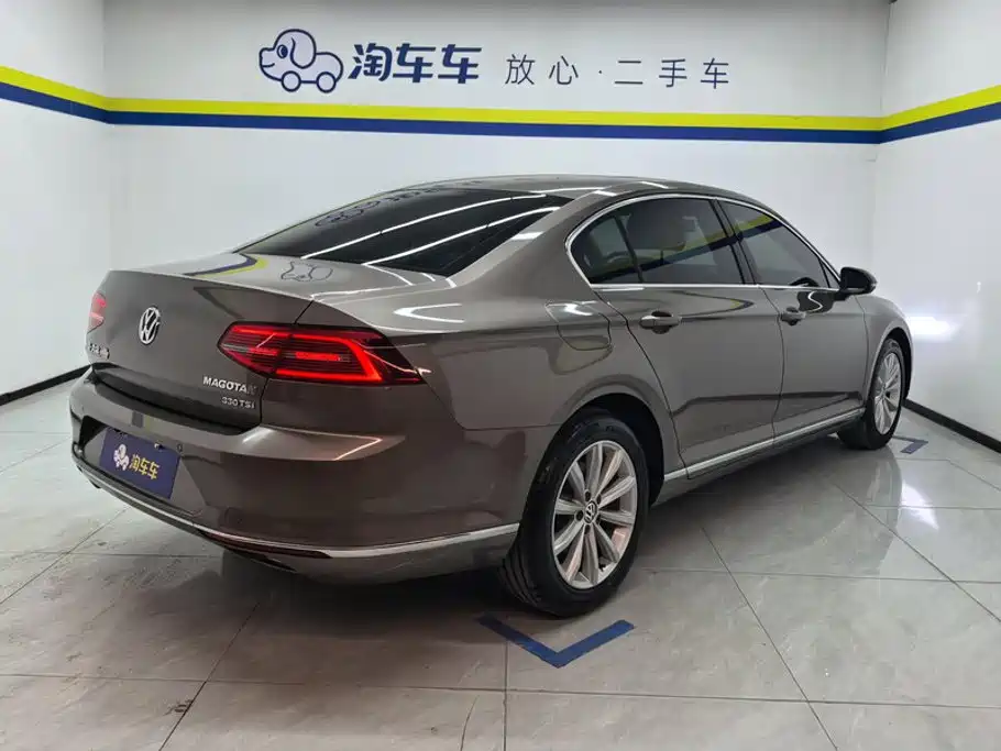 Volkswagen Magotan 2016