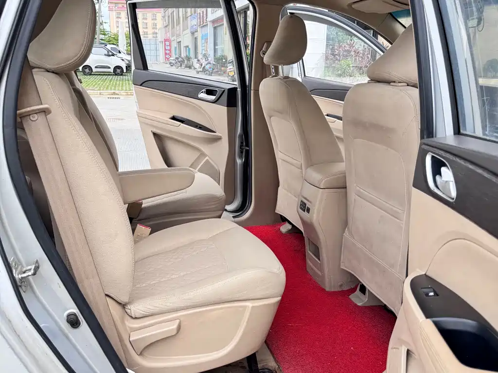 Baojun 730 2016 — фото 13
