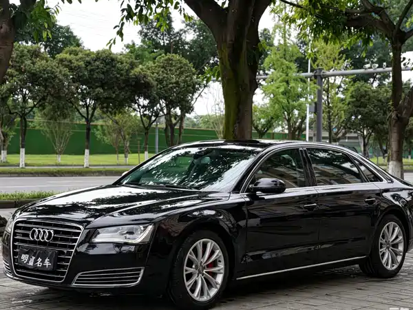 Audi A8 2012