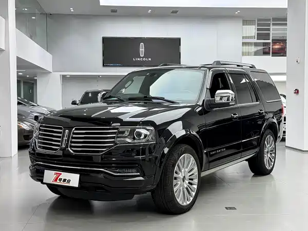 Lincoln Navigator 2016