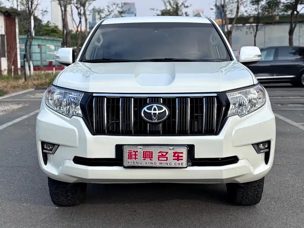 Toyota Prado 2018 — фото 2
