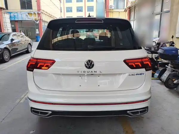 Volkswagen Tiguan L Plug-In Hybrid 2022