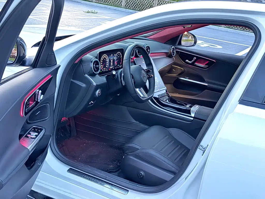 Mercedes-Benz C-Class 2021