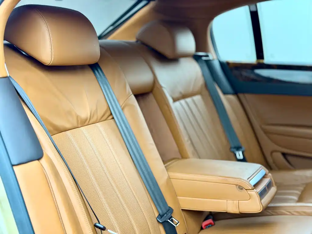 Bentley Flying Spur 2012 — фото 22