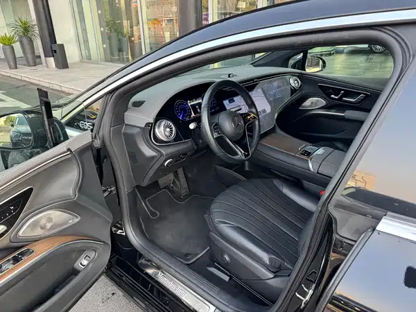 Mercedes-Benz EQS 2023