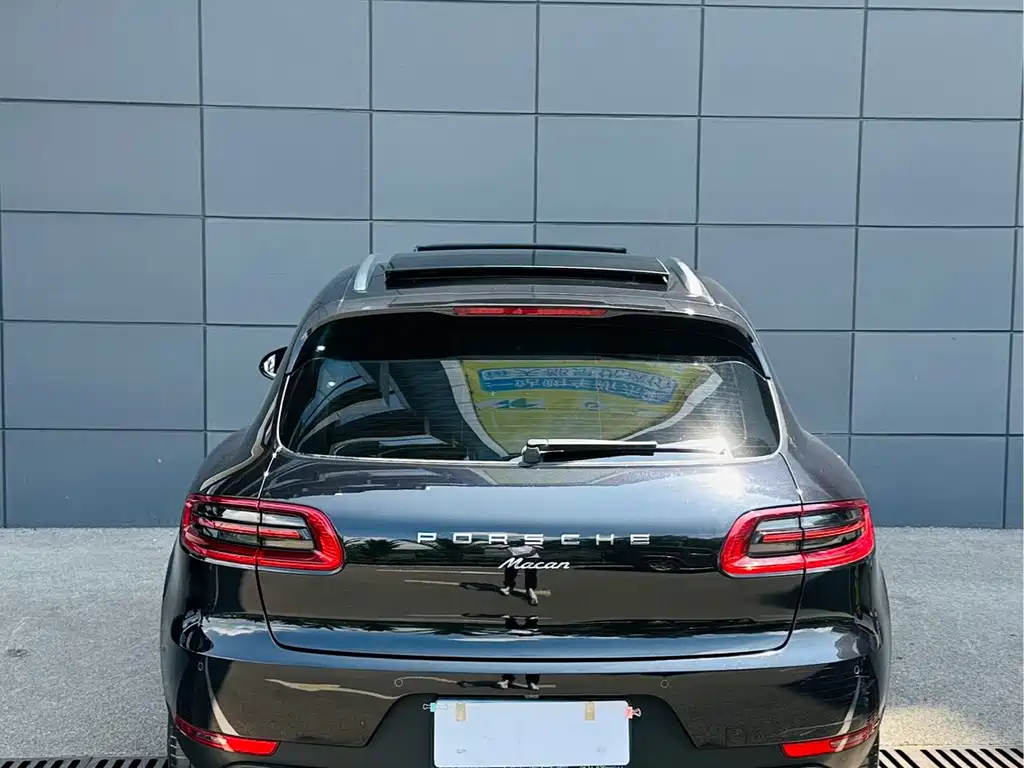 Porsche Macan 2018 — фото 13