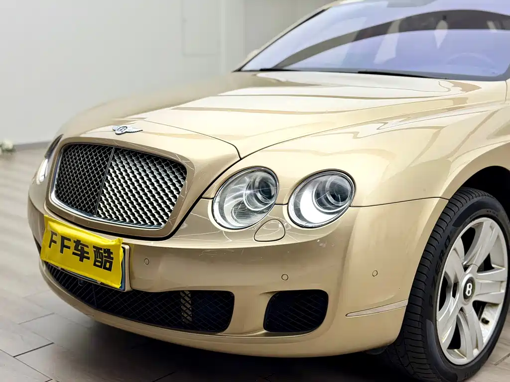 Bentley Flying Spur 2012 — фото 11