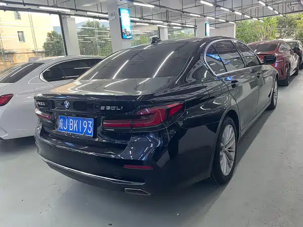 BMW 5 Series 2021