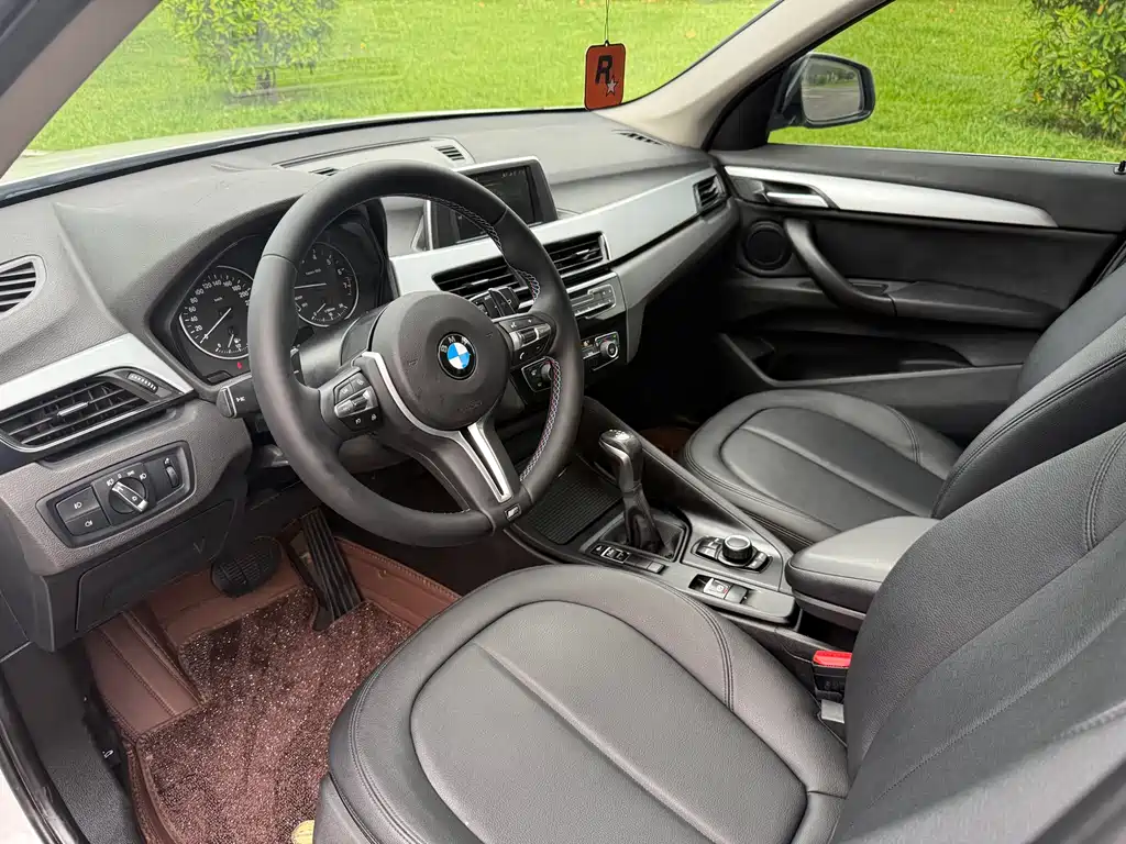 BMW X1 2018 — фото 11