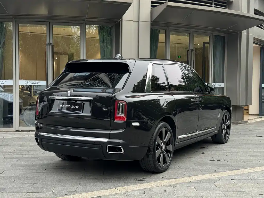 Rolls-Royce Cullinan 2020