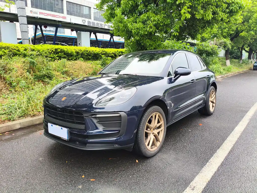 Porsche Macan 2023 — фото 1