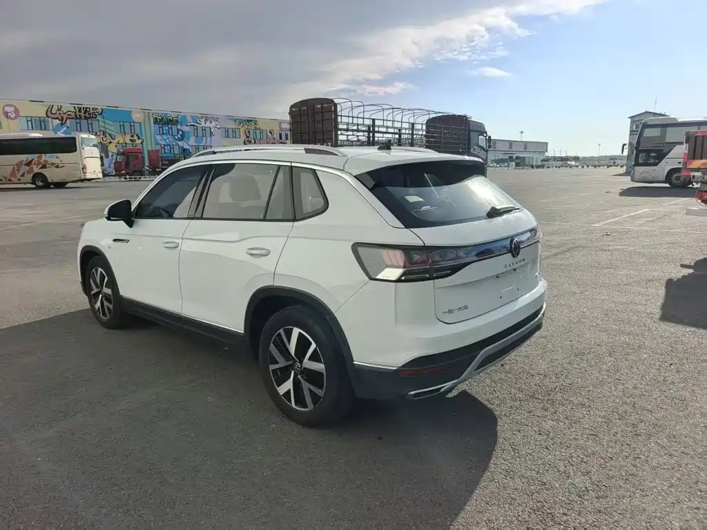Volkswagen Tayron 2023