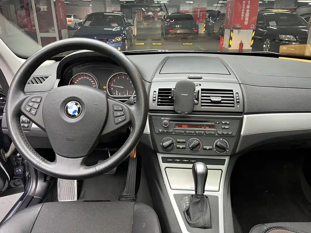 BMW X3 2010 — фото 21