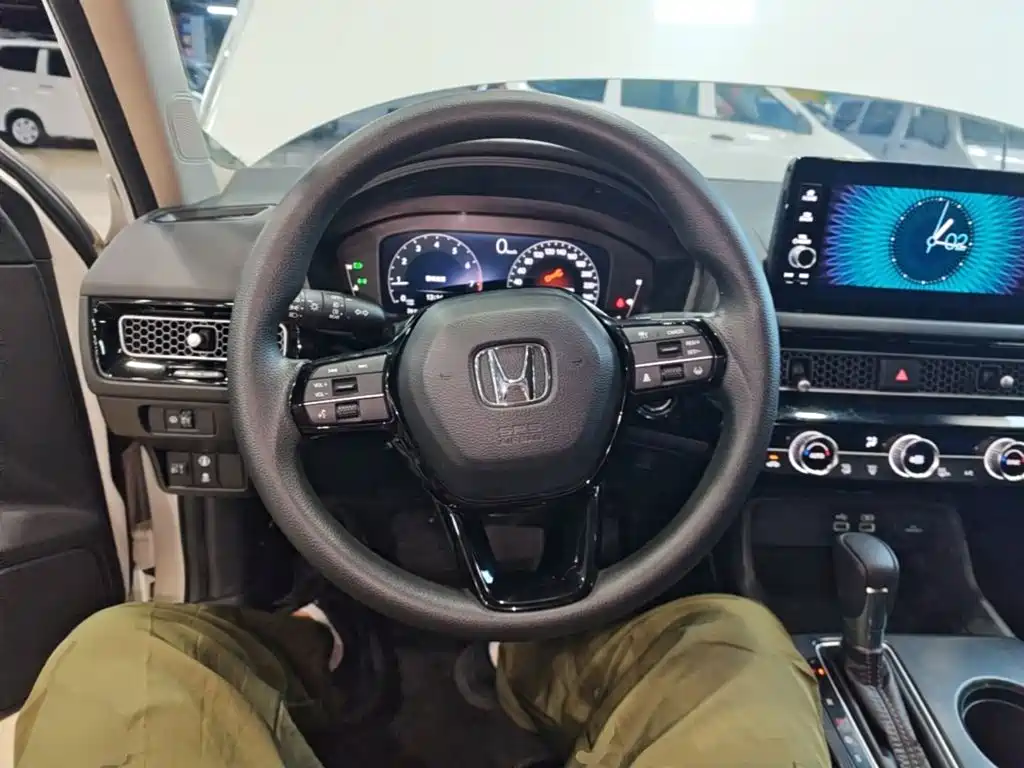 Honda Civic 2022 — фото 11