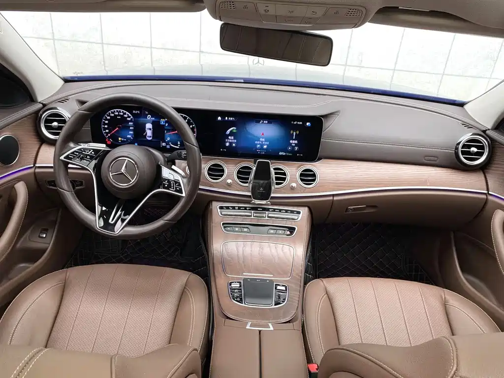 Mercedes-Benz E-Class 2023