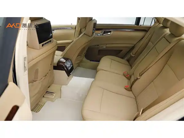 Mercedes-Benz S-Class 2007