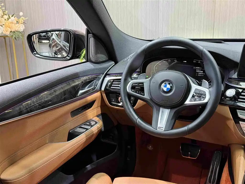 BMW 6 Series GT 2024 — фото 21