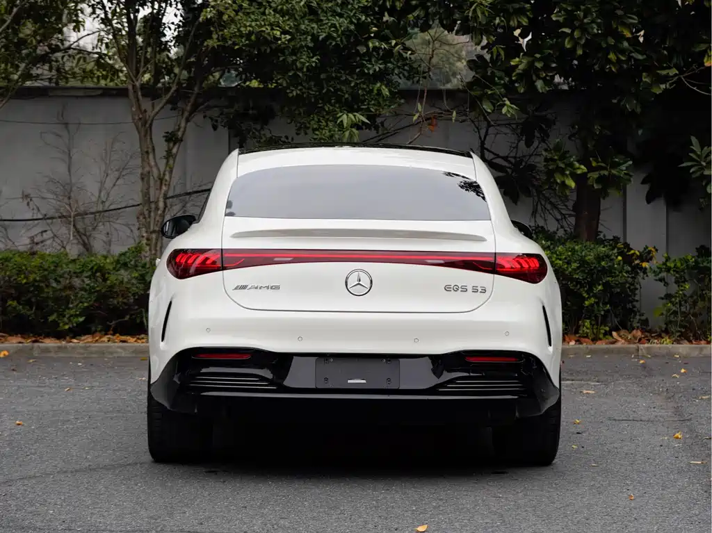 Mercedes-Benz EQS AMG 2023 — фото 5