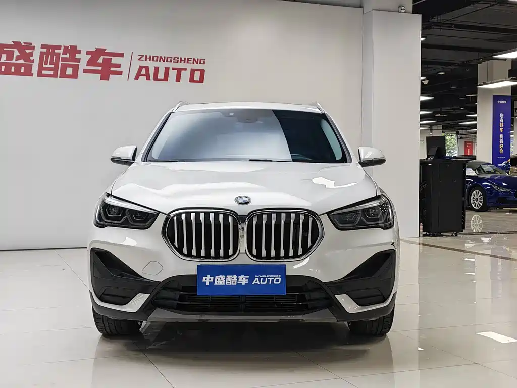 BMW X1 2021 — фото 2