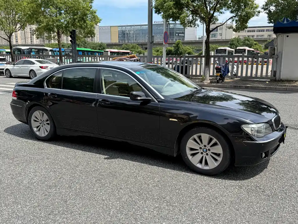 BMW 7 Series 2006 — фото 3