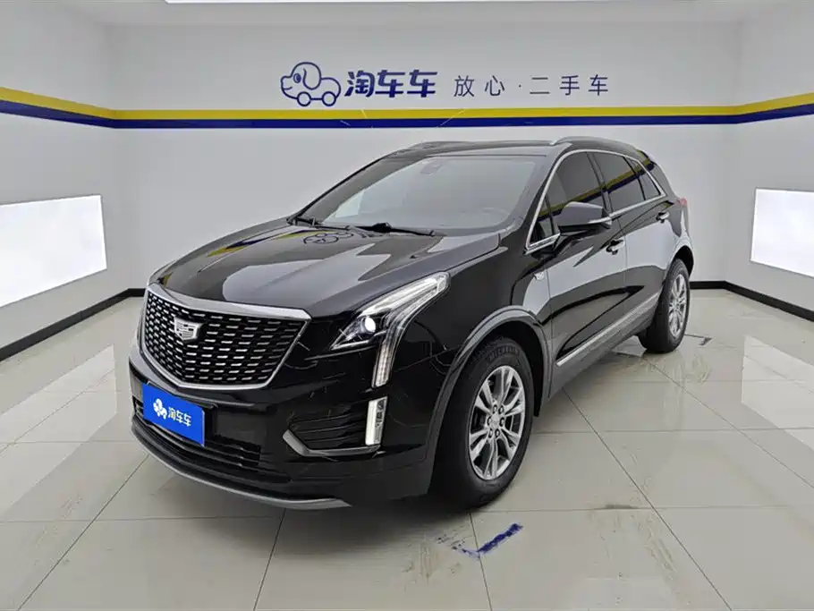 Cadillac XT5 2021 — фото 1