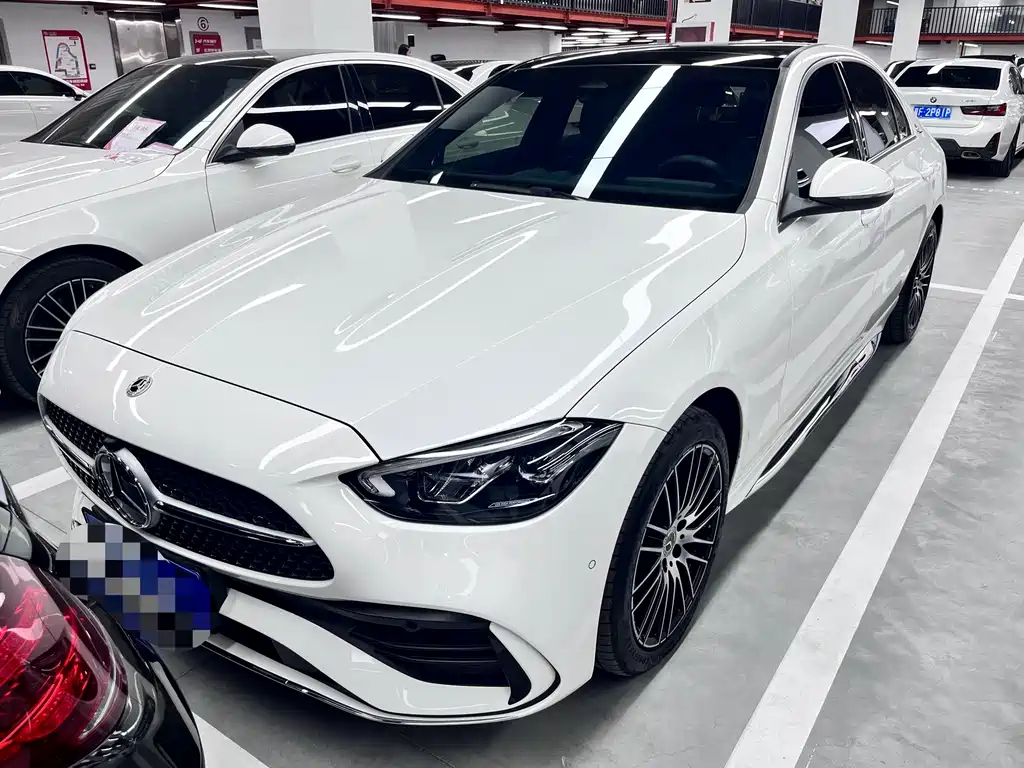 Mercedes-Benz C-Class 2024