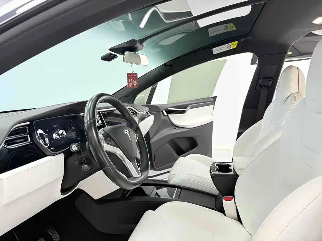 Tesla Model X 2017 — фото 6