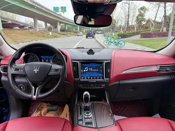 Maserati Levante 2016