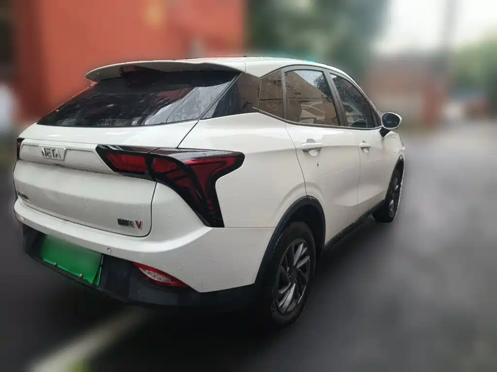 Neta V 2021