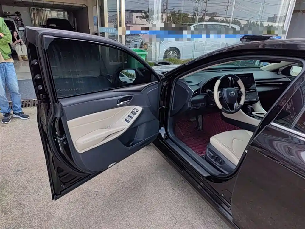 Toyota Avalon 2023 — фото 16