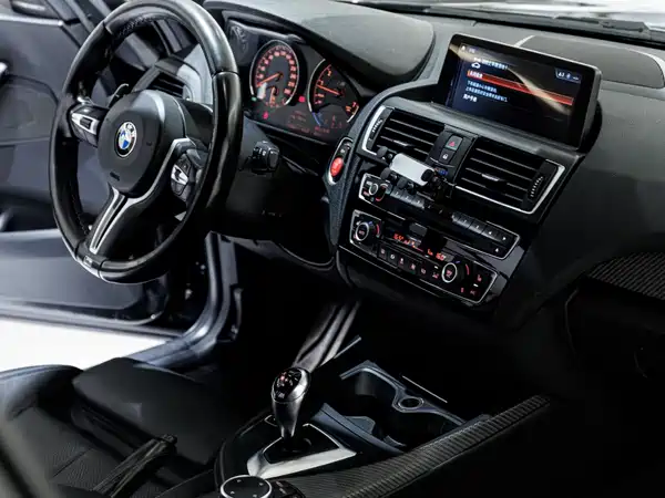 BMW M2 2016