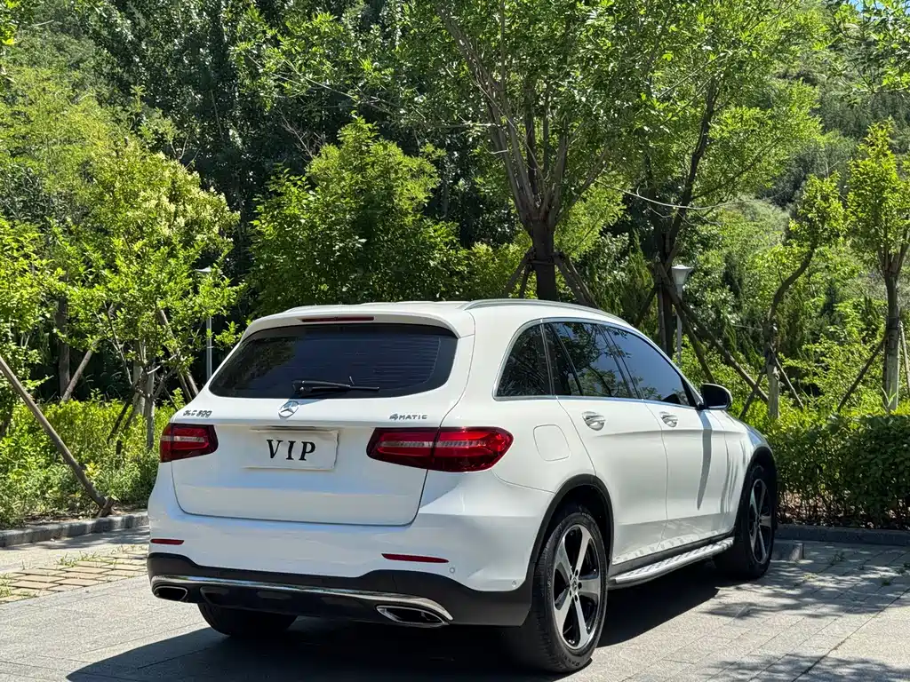 Mercedes-Benz GLC 2018 — фото 11