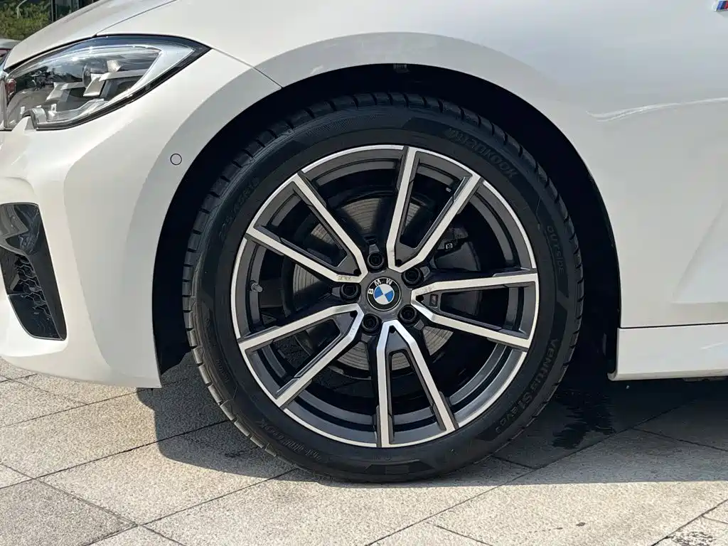 BMW 3 Series 2020 — фото 10