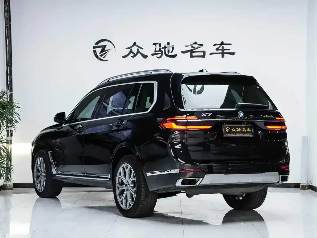 BMW X7 2023 — фото 11