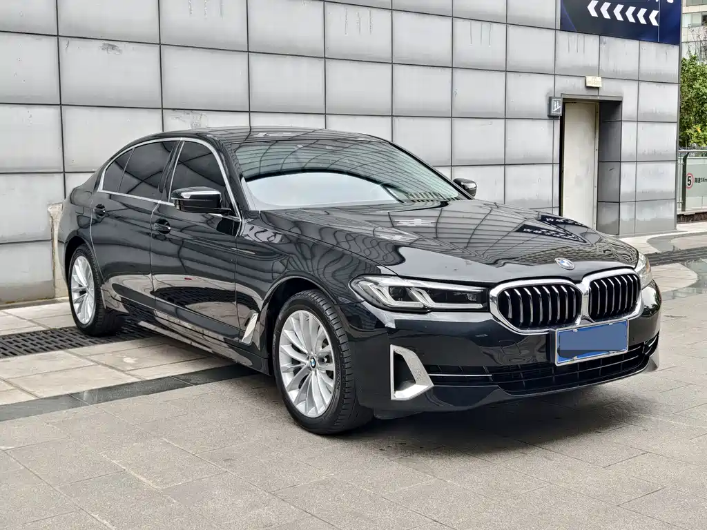 BMW 5 Series 2022