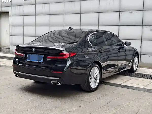 BMW 5 Series 2022