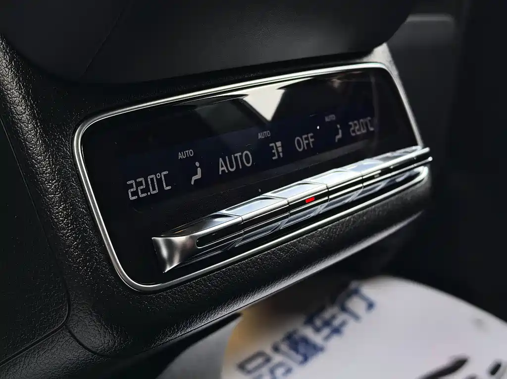 Mercedes-Benz GLS AMG 2025 — фото 11