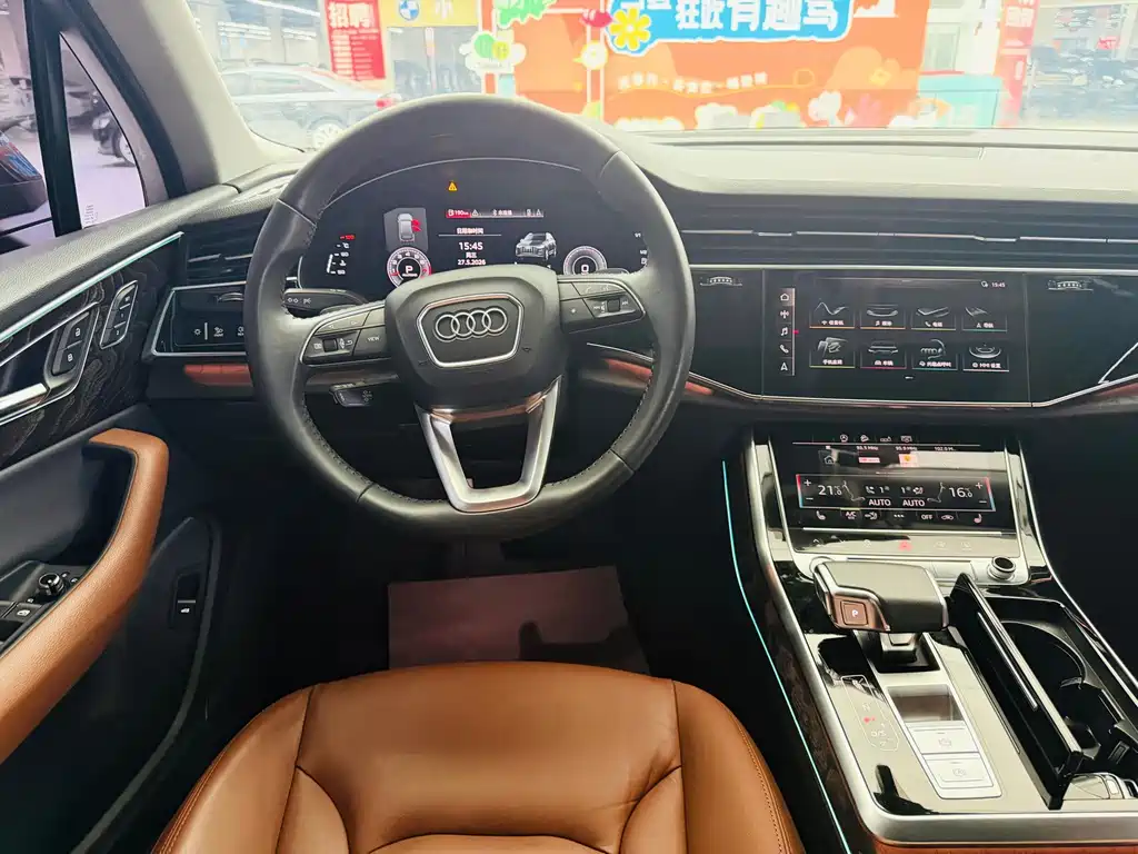 Audi Q7 2020 — фото 11
