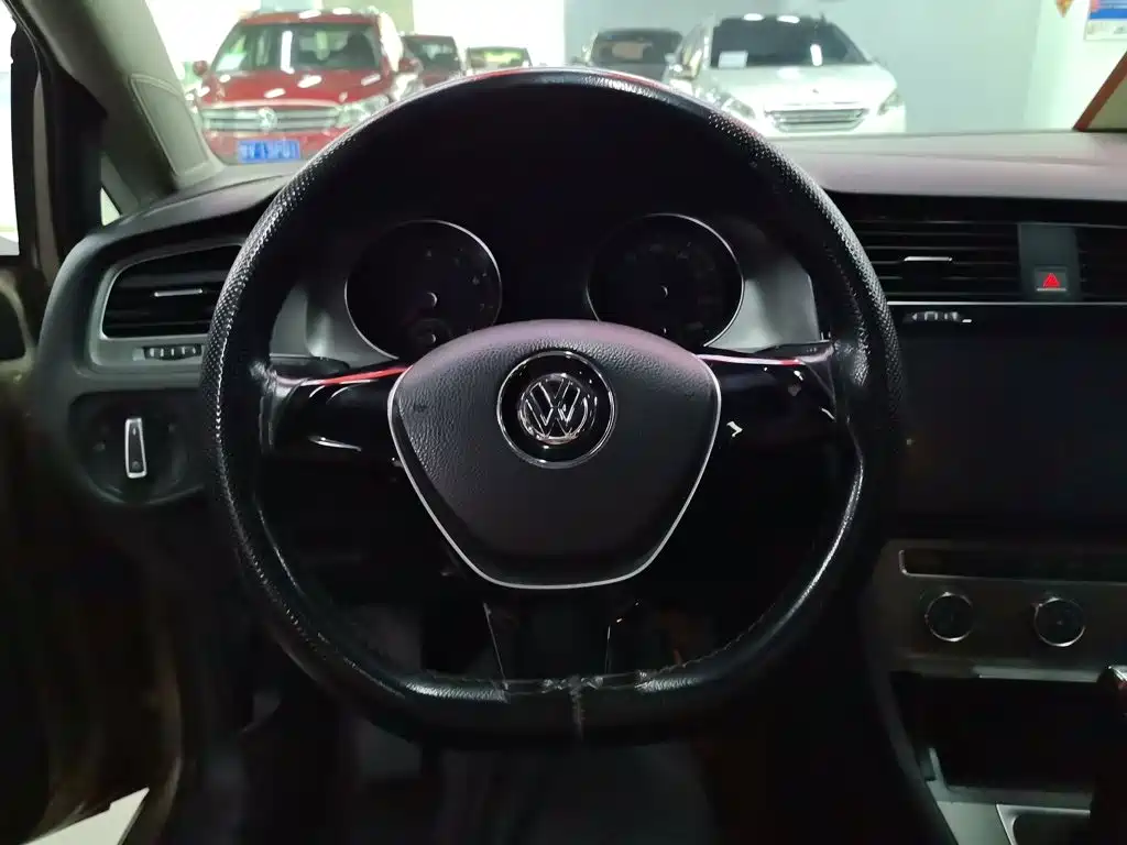 Volkswagen Golf 2016