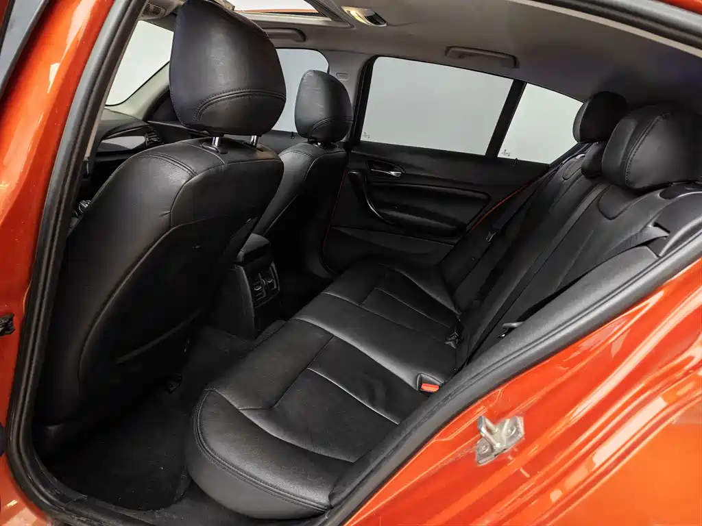BMW 1 Series 2014 — фото 15