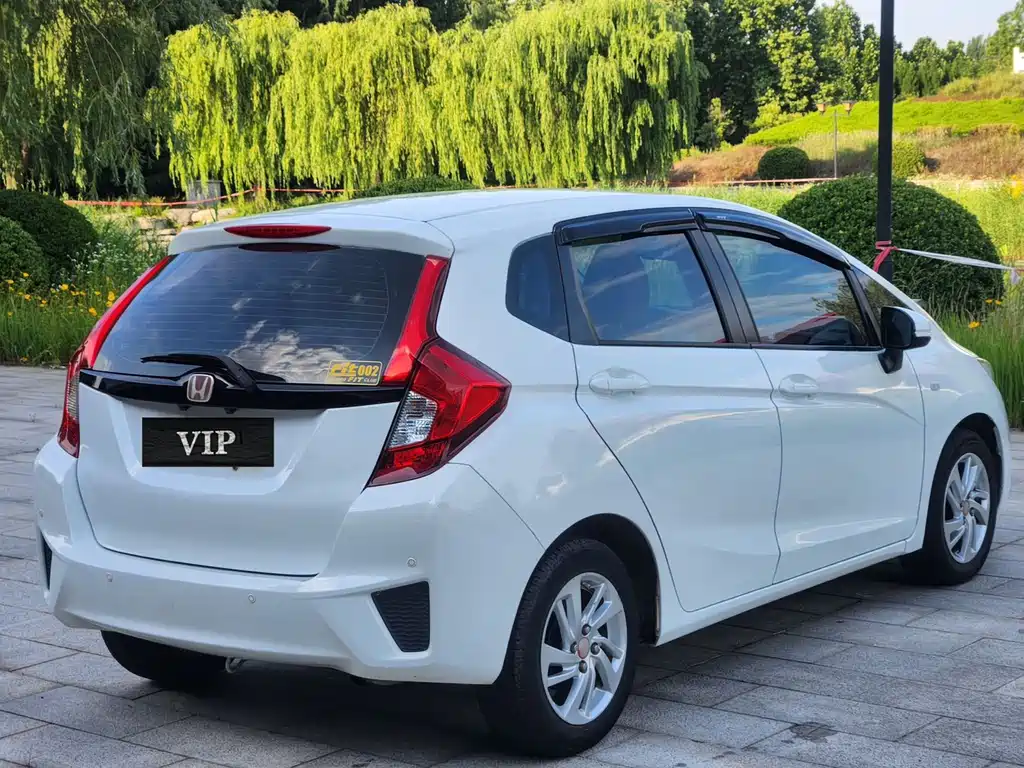Honda Fit 2015 — фото 9