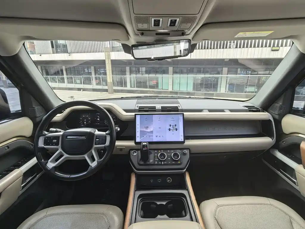 Land Rover Defender 2020 — фото 9