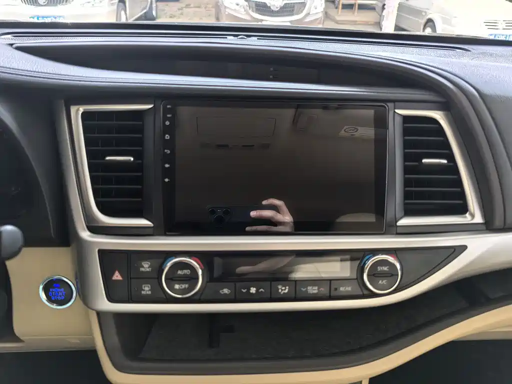 Toyota Highlander 2019 — фото 10